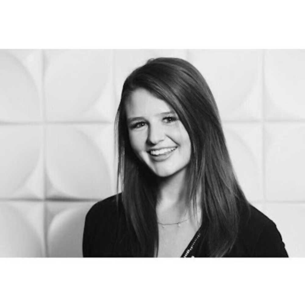 Meet your Posher, Adrianne